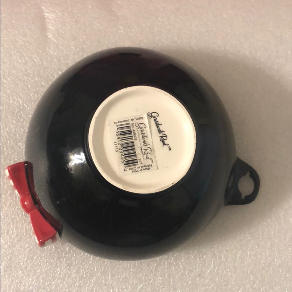 Grasslands Road ceramic Penguin bowl - Picture 16 of 17